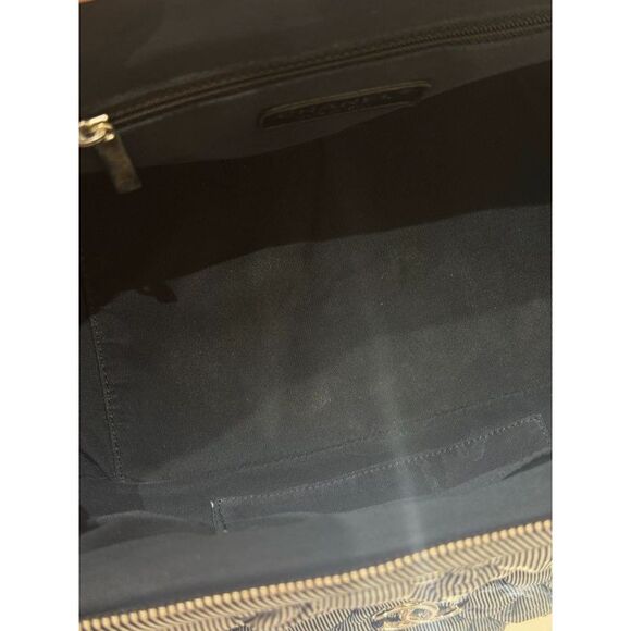 Chanel Women Pre-Loved Bag Very Good Condition - Picture 7 of 7